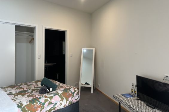 Executive Ensuite Room - bed