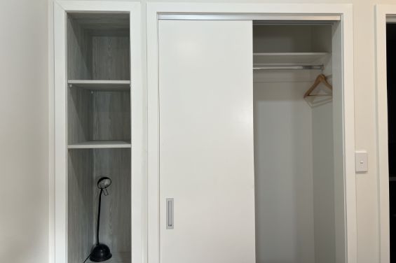 Executive Ensuite Room - wardrobe